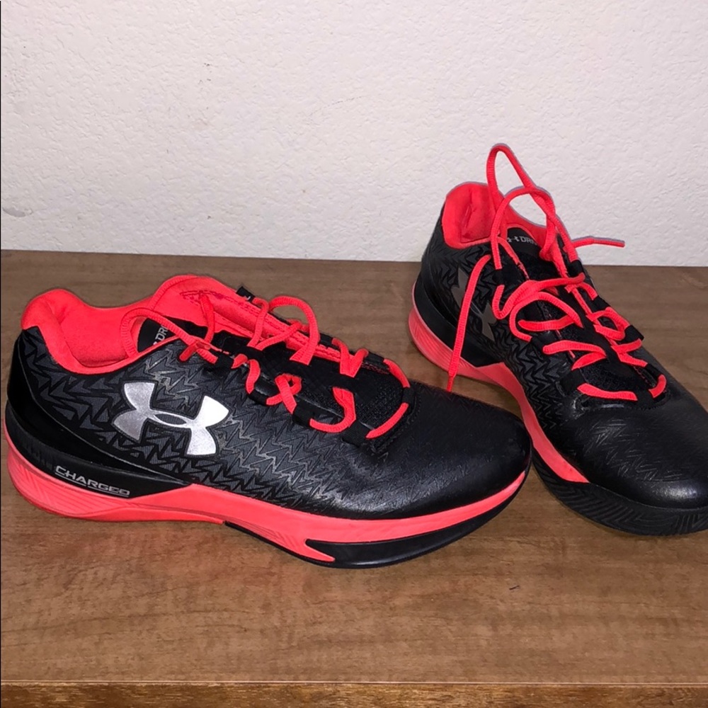 Men’s Under Armour Basketball Shoe